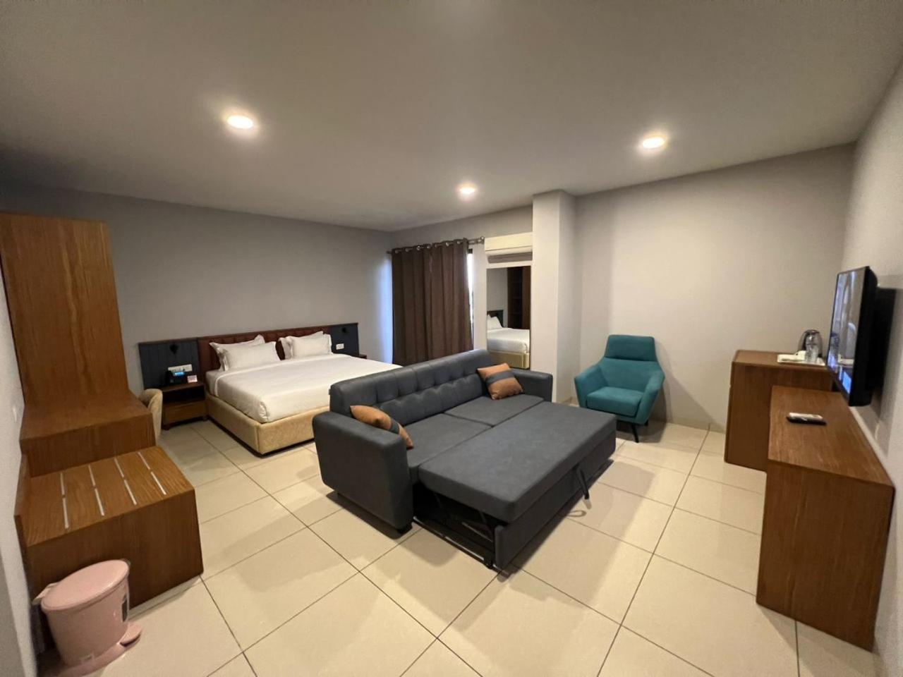 Hotel Golf Coast Κινσάσα Εξωτερικό φωτογραφία